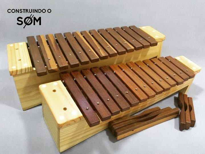 Instrumentos da Linha OrffSchulwerk confeccionados pelo Ateliê